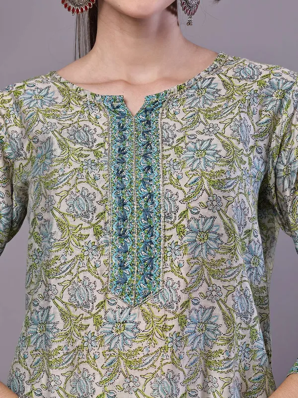 Women_S_Green_Blue_Floral_Chanderi_Printed_Kurta_Set_With_Dupatta_Suit_Sets