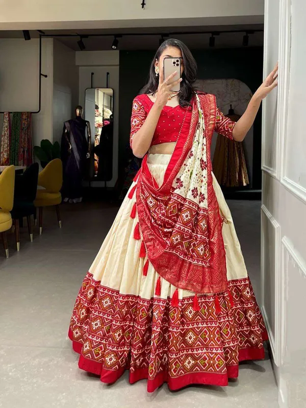 Women_S_Tussar_Silk_Patola_Print_Lehenga_Choli_Dupatta_Set
