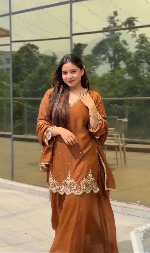 Women_S_Georgette_Sequence_Moti_Work_Straight_Kurti_With_Salwar_And_Dupatta_Set