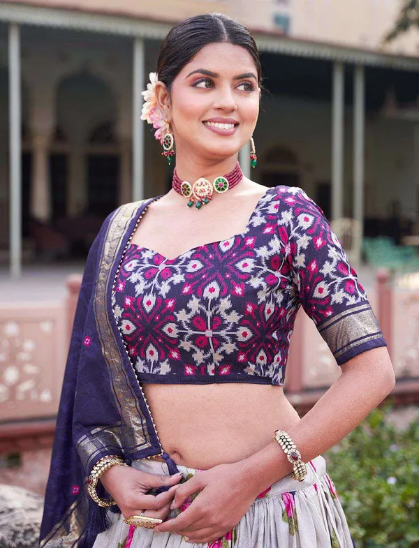 Women_S_Patola_Print_Tussar_Silk_Lehenga_Choli_Dupatta_Set
