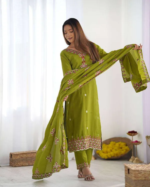 Women_S_Chinnon_Silk_Embroidery_Sequence_Work_And_Lace_Work_Straight_Kurti_With_Pant_And_Dupatta