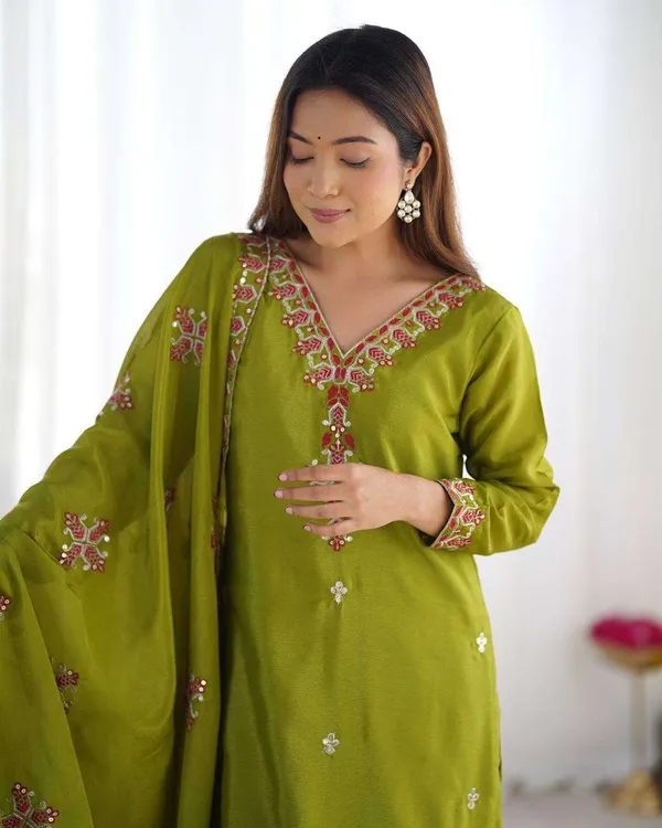 Women_S_Chinnon_Silk_Embroidery_Sequence_Work_And_Lace_Work_Straight_Kurti_With_Pant_And_Dupatta