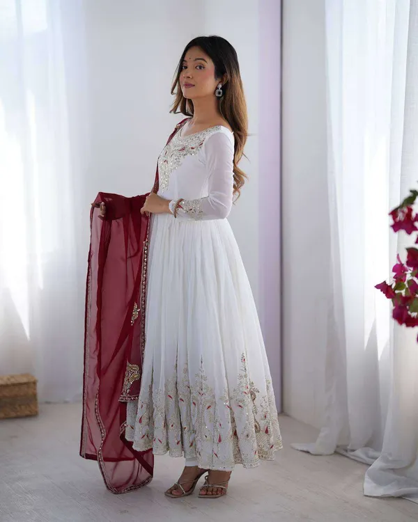 Women_S_Georgette_Embroidery_Sequence_Work_Anarkali_Kurti_With_Dupatta_Set