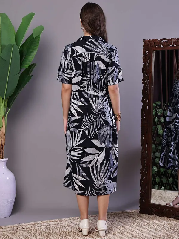 Women_S_Tropical_Palm_Print_Black_White_Cotton_Shirt_Dress