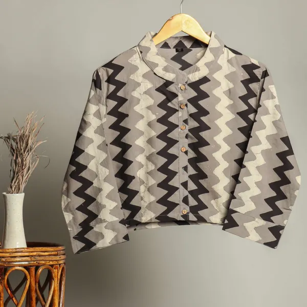 Handmade_Cotton_Shirt_For_Women_Black_Grey_Zigzag_Print_Button_Down_Top_With_Full_Sleeves