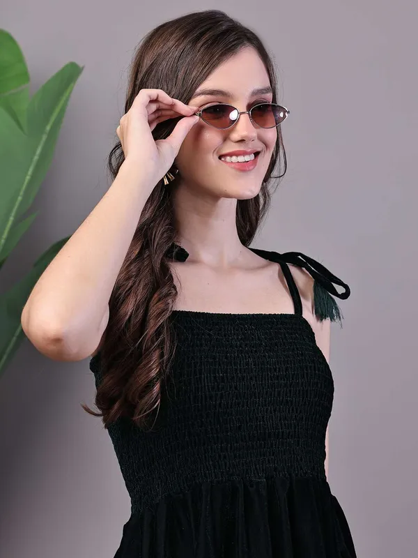 Women_S_Bottle_Green_Junglee_Pattern_Velvet_Handkerchief_Hem_Dress_Midi_Dresses