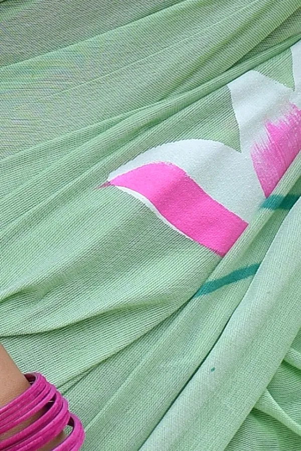 Green_Floral_Print_Saree_For_Women