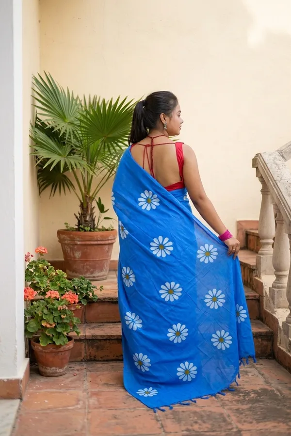 Blue_Cotton_Floral_Print_Saree_For_Women