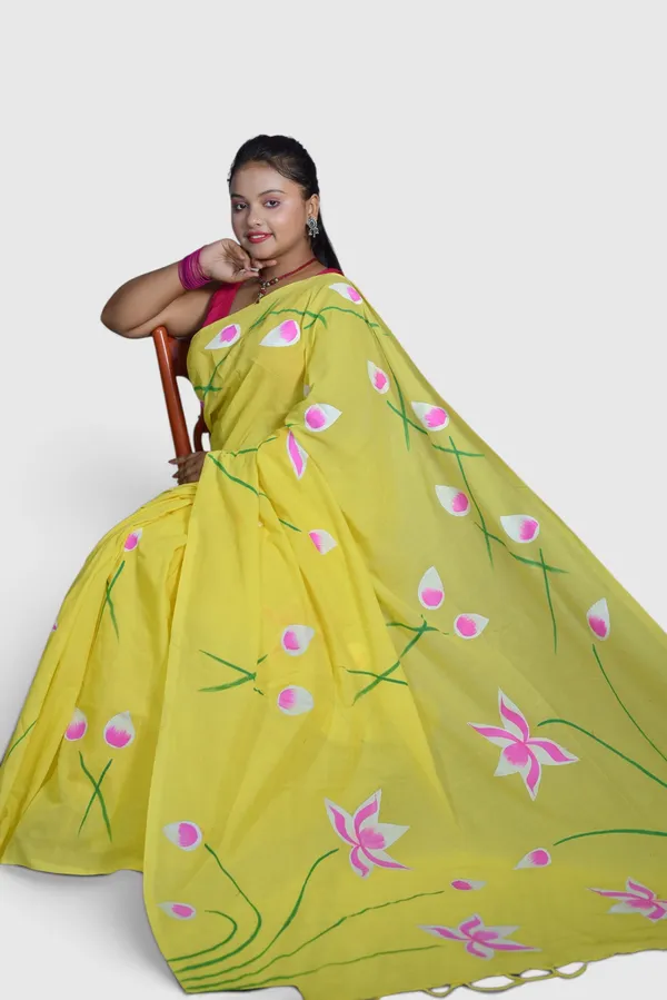 Yellow_Floral_Print_Saree_For_Women