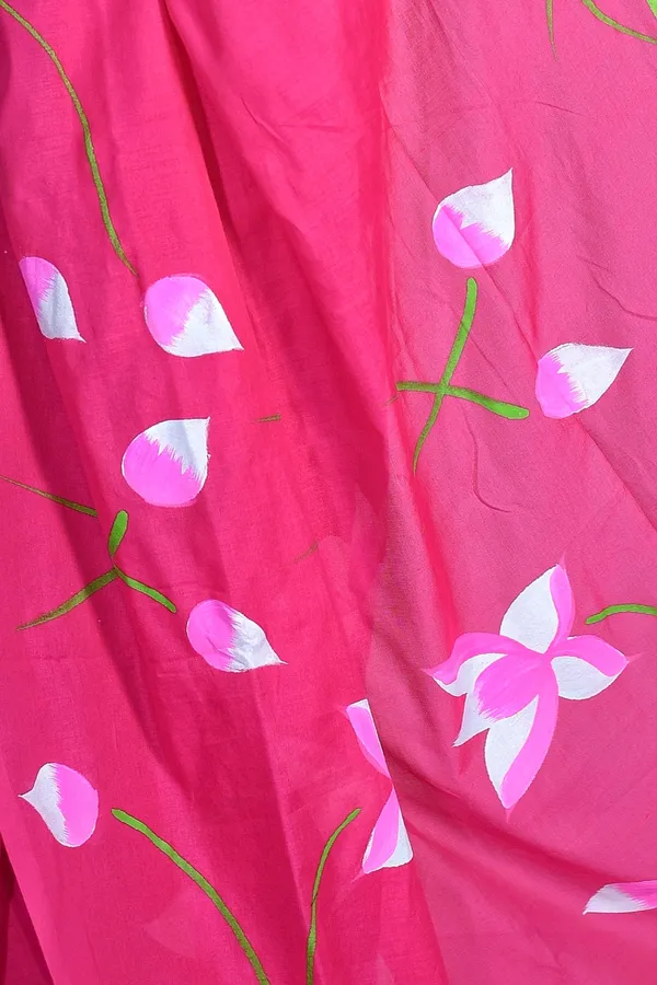 Pink_Floral_Print_Saree_For_Women