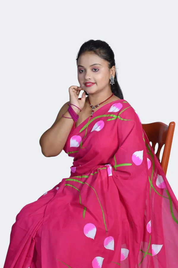 Pink_Floral_Print_Saree_For_Women