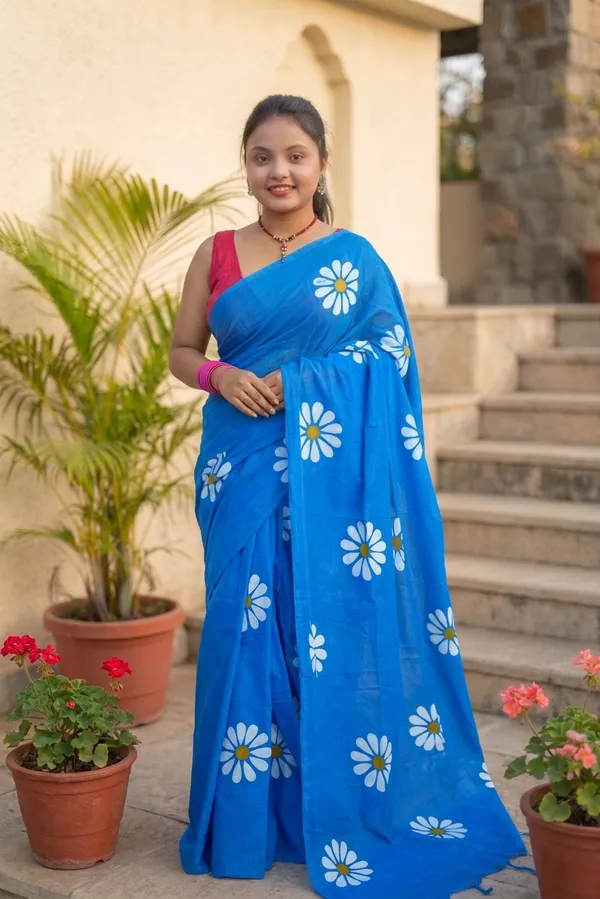 Blue_Cotton_Floral_Print_Saree_For_Women