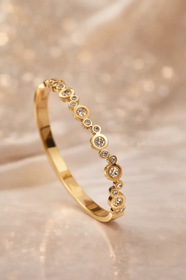 Gold_Diamond_Studded_Kada_Bracelet