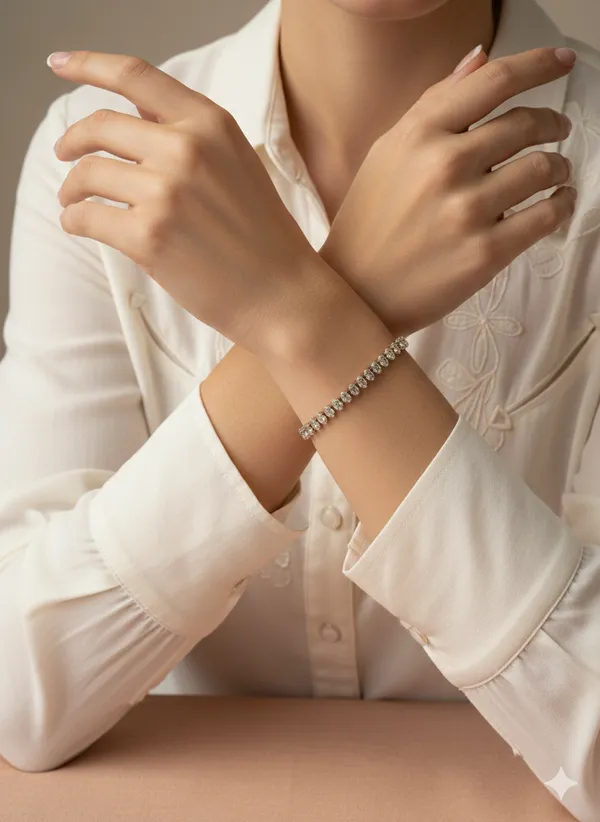 Gold_Diamond_Studded_Oval_Bracelet