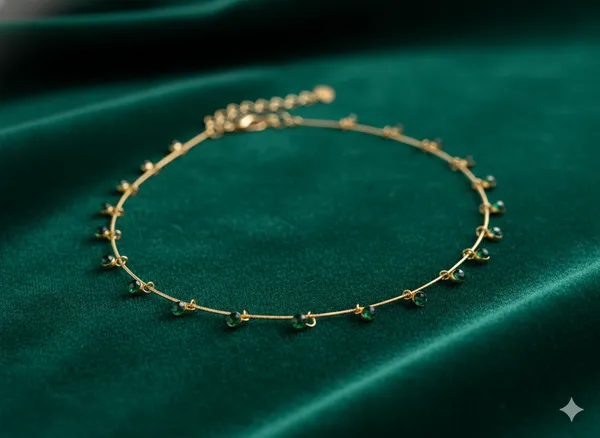 Gold_Emerald_Stone_Round_Single_Layer_Chain