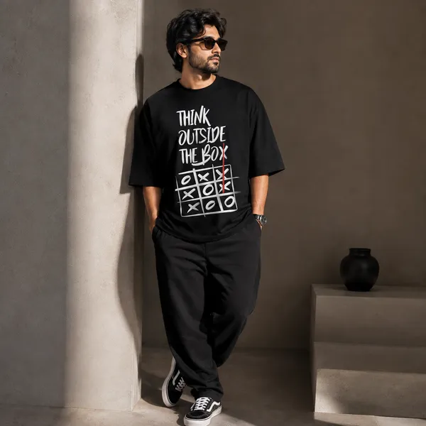 Think_Outside_the_Box_Oversized_Black_Graphic_Print_T-Shirt