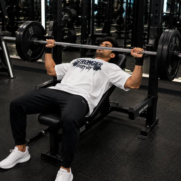 Stronger_Every_Day_Oversized_White_Graphic_Print_T-Shirt