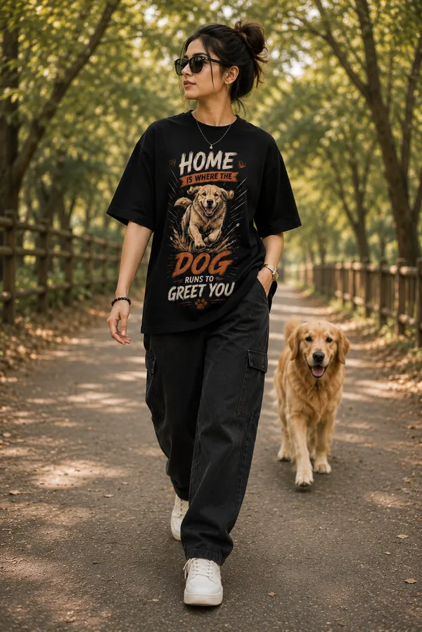 Home_is_Where_the_Dog_Runs_to_Greet_You_Oversized_Black_Graphic_Print_T-Shirt