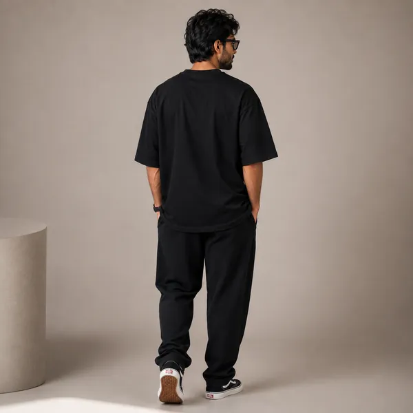 Think_Outside_the_Box_Oversized_Black_Graphic_Print_T-Shirt