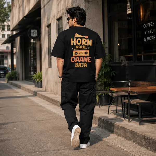 Horn_Nhi_Gaane_Baja_Oversized_Black_Graphic_Print_T-Shirt