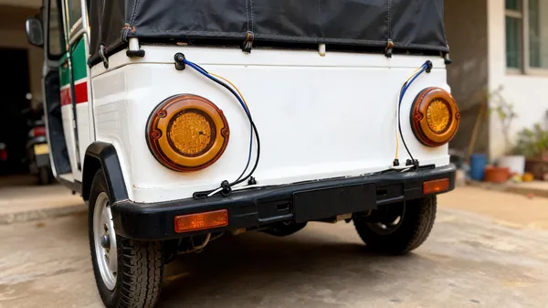 Amber_Abs_Plastic_Tail_Light_For_Universal_Fit_Pack_Of_2