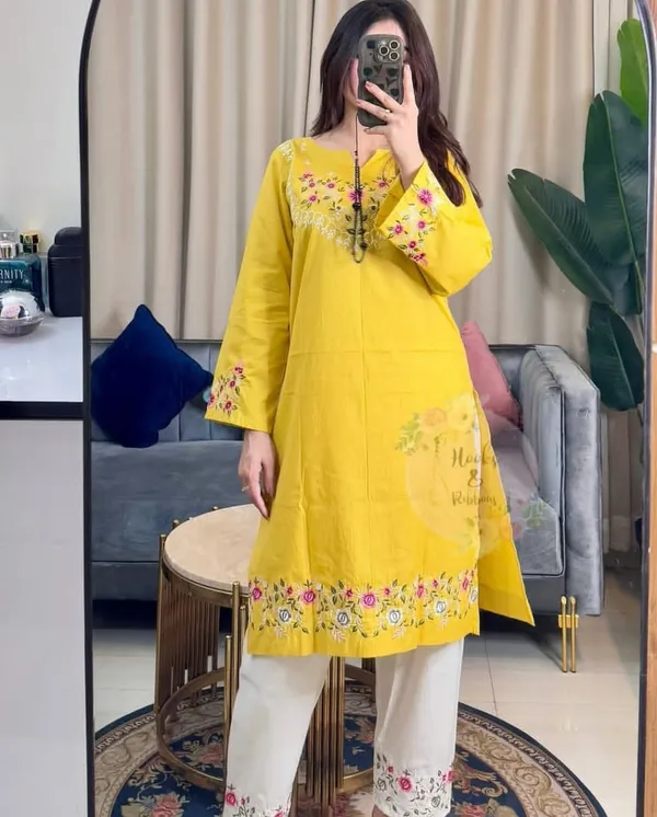 Yellow_Cotton_Embroidered_Kurta_Plazo_Set_For_Women