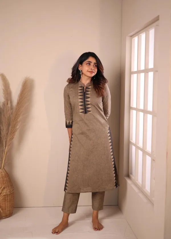 Handloom_Cotton_Hand_woven_Kurta_Pant_Set_For_women