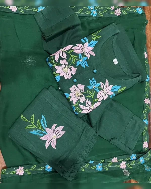 Bottel_Green_Cotton_Slub_Floral_Embroidery_Kurta_Pant_Set_With_Dupatta_For_Women