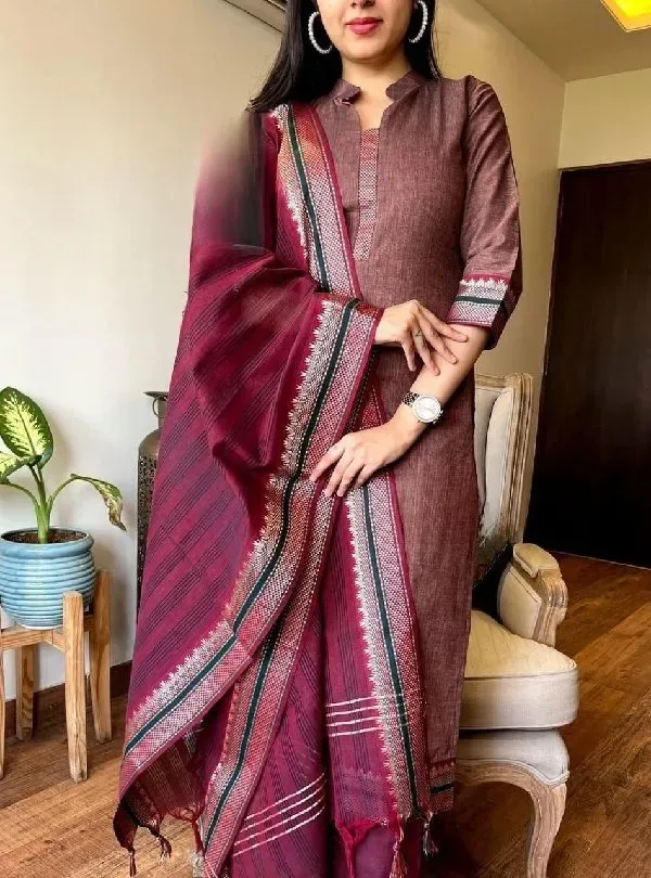 Wine_Cotton_Regular_Fit_Kurta_Set_For_Women