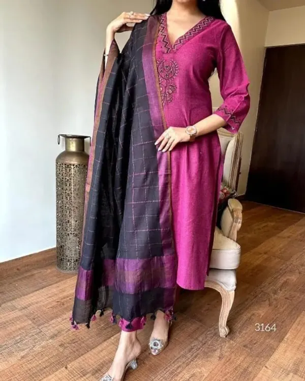 Pink_Cotton_Regular_Fit_Kurta_Pant_With_Dupatta_Set_For_Women