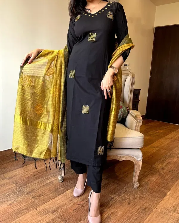 Black_Cotton_Embroidery_Kurta_Pant_Set_With_Linen_woven_Dupatta_For_Women