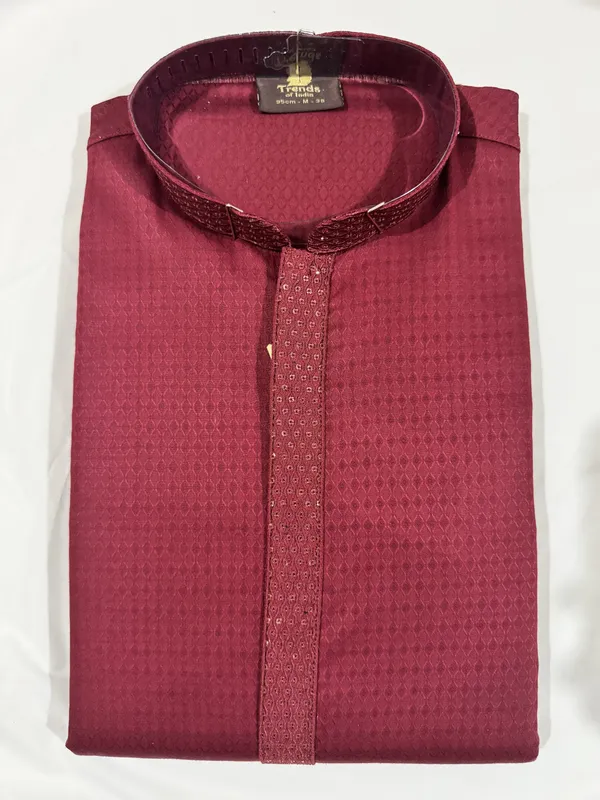 Maroon_Cotton_Self_Print_Mandarin_Collar_Kurta_For_Men