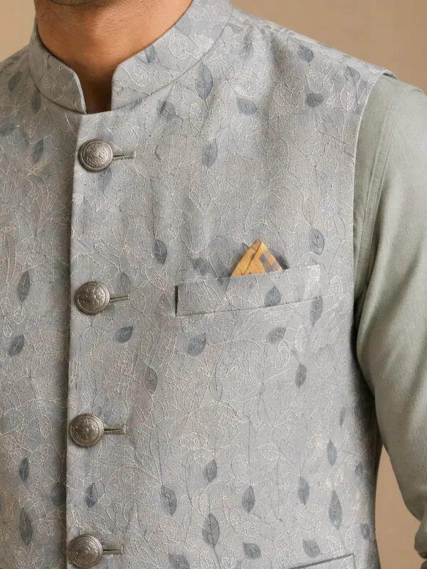 Light_Grey_Jacquard_Nehru_Bandi_for_Men
