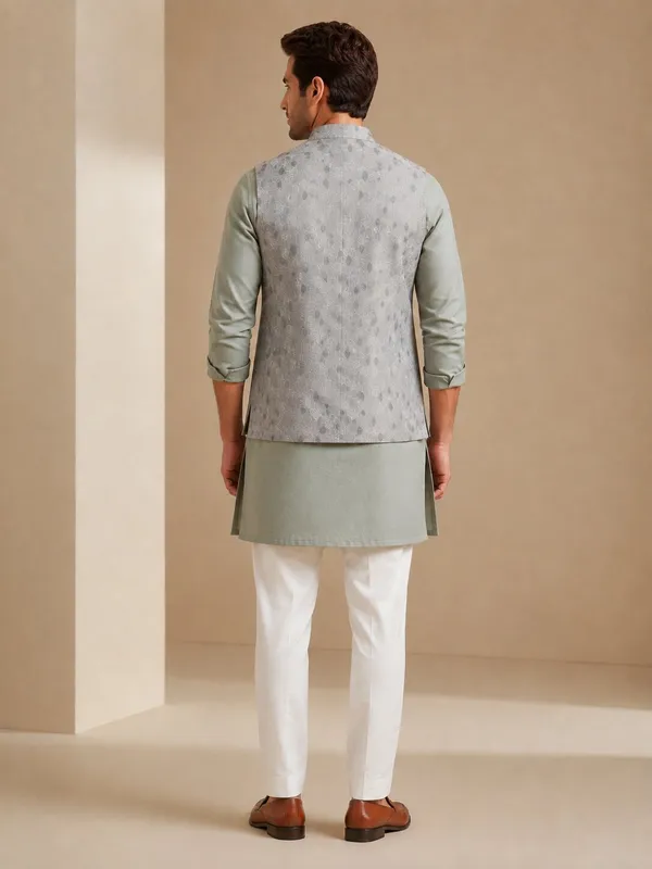 Light_Grey_Jacquard_Nehru_Bandi_for_Men