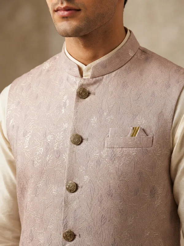 Peach_Jacquard_Nehru_Bandi_for_Men