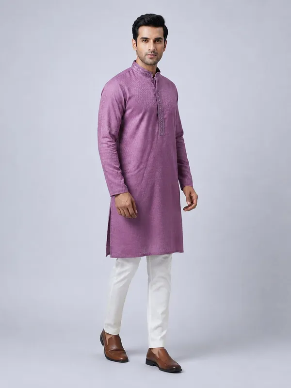 Men_Light_Purple_Printed_Kurta_Pajama_Set