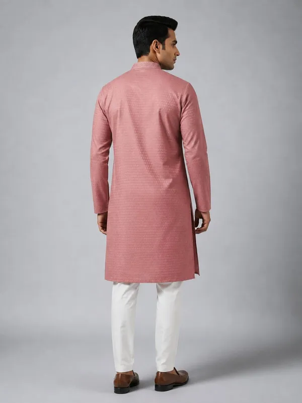 Men_Peach_Embroidered_Kurta_Pajama
