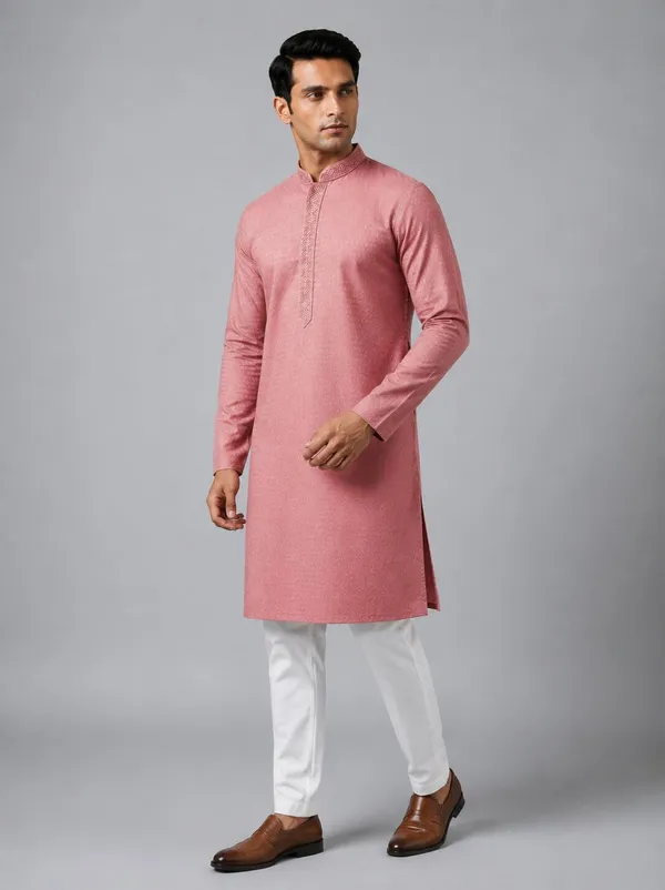 Men_Peach_Embroidered_Kurta_Pajama