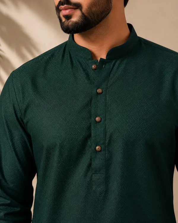 Men_Green_Textured_Kurta_Pajama