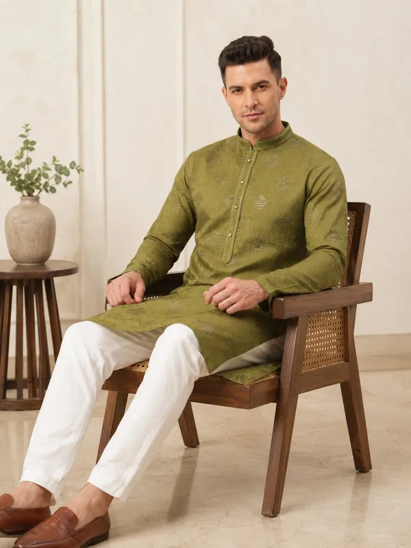 Mehandi_Printed_Kurta_Pyjama_Set_for_Men