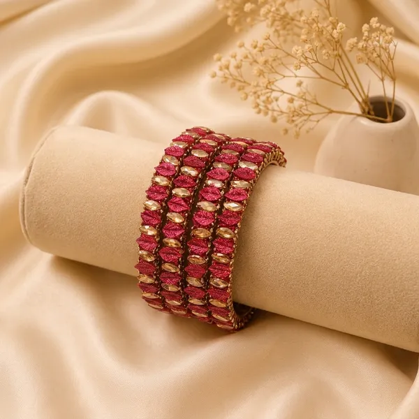 Red_And_Gold_Glass_Kundan_Stone_Studded_Bangle_Set_For_Women