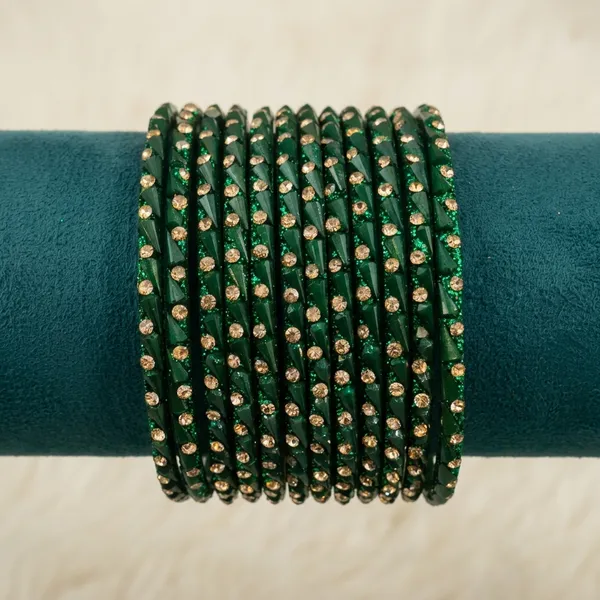 Green_Glass_Stone_Studded_Bangle_Set_For_Women