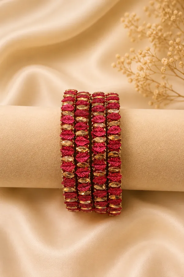 Red_And_Gold_Glass_Kundan_Stone_Studded_Bangle_Set_For_Women