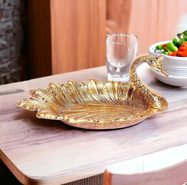 Metal_golden_colour_duck_shap_dry_fruits_try_bowl_