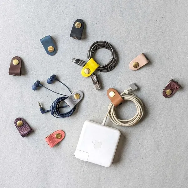 Leather_Earphones_Or_Cable_Organizer