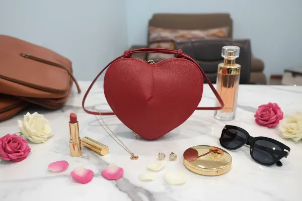 Red_Sling_Bag