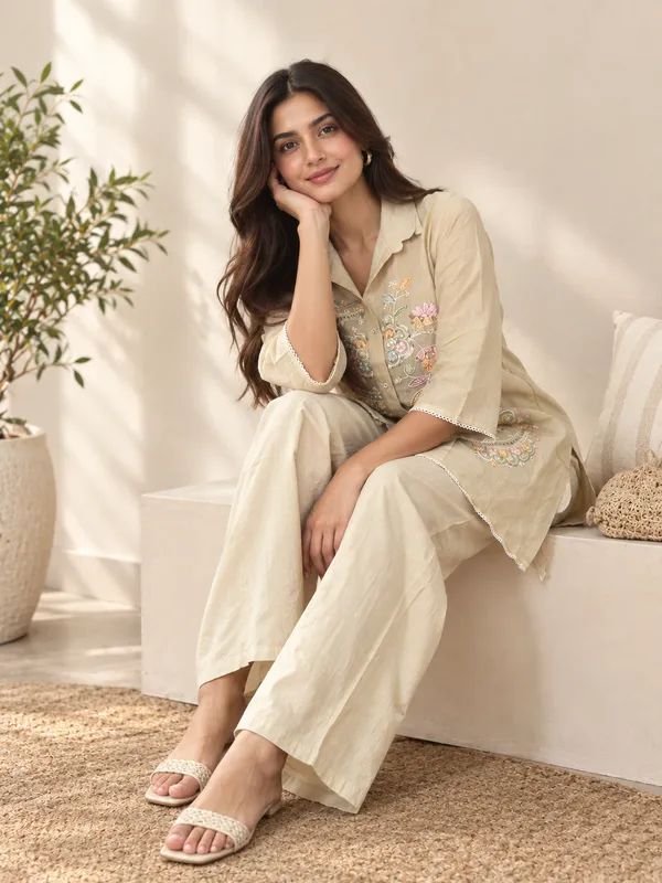 Ivory_Floral_Muse_Co-ord_Set