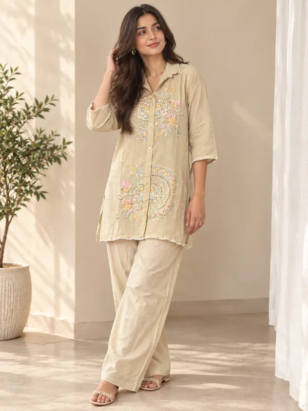 Ivory_Floral_Muse_Co-ord_Set
