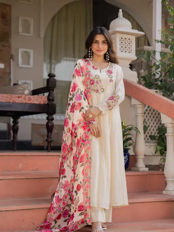 Floral_Affair_Kurta_Set