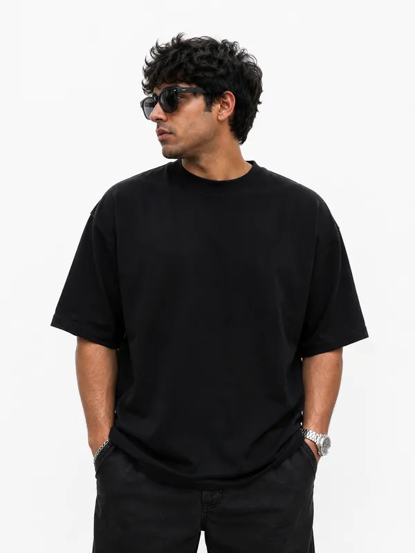 Black_Cotton_Oversized_Fit_T-Shirt_for_Men